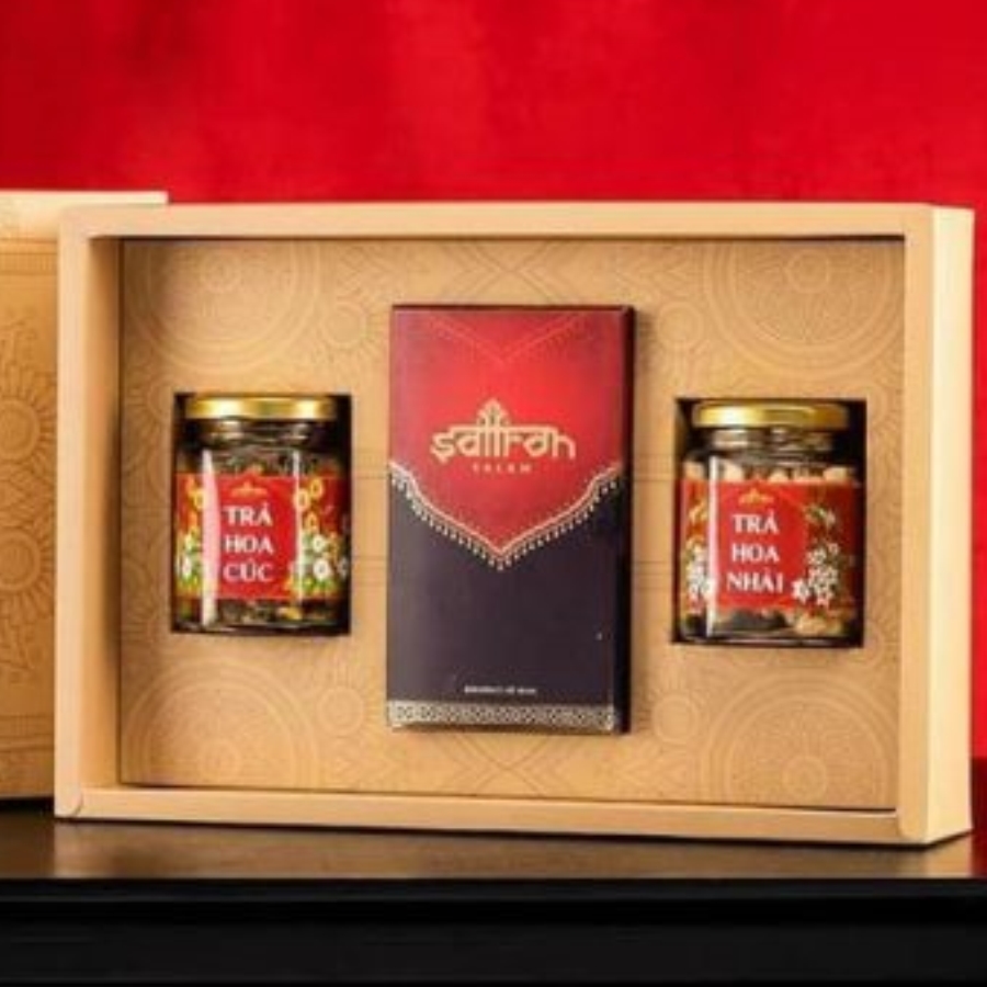 Hộp quà Tết SBEE gồm: Nhụy hoa nghệ tây Salam với trà hoa