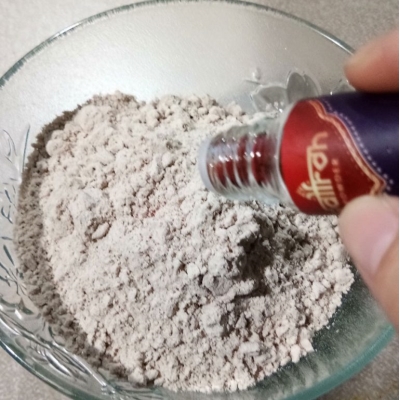 bot-saffron-3-768x768